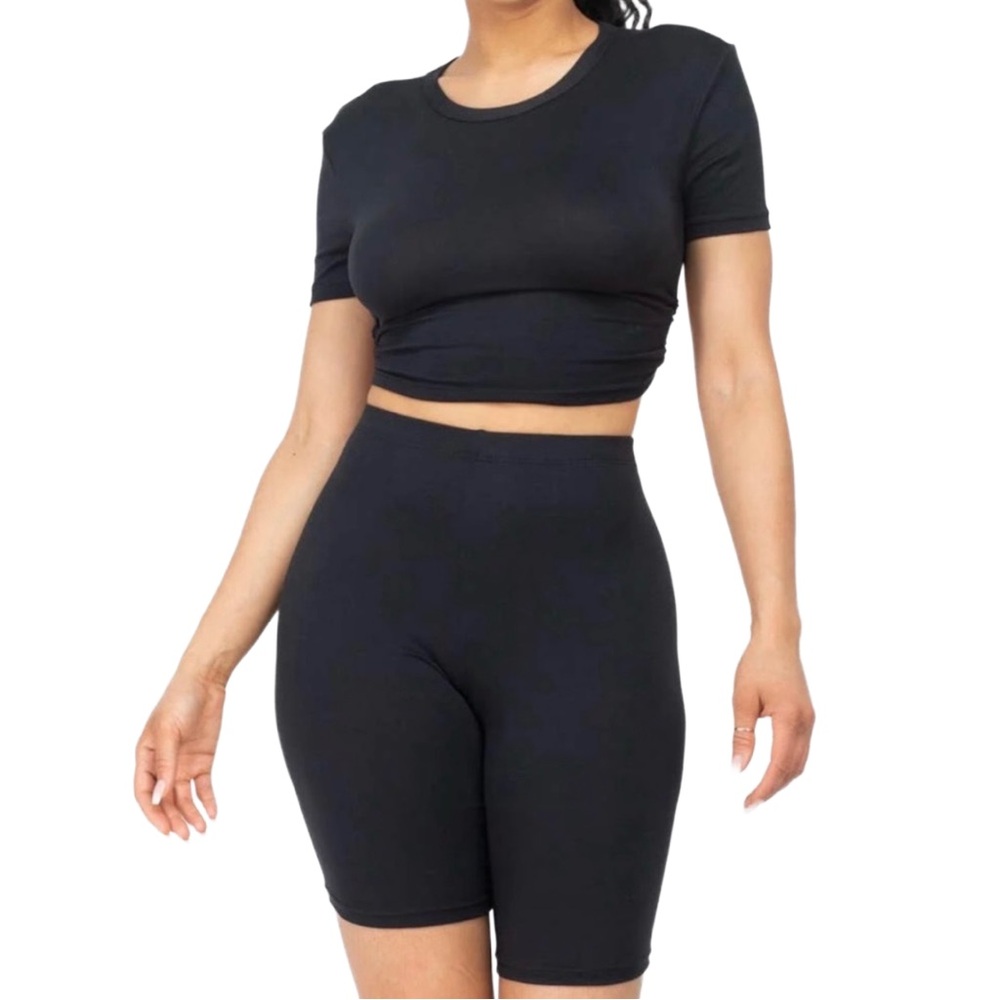 Matte Black Sculpting Activewear Set Biker Shorts Crop Top – Small – Pilates